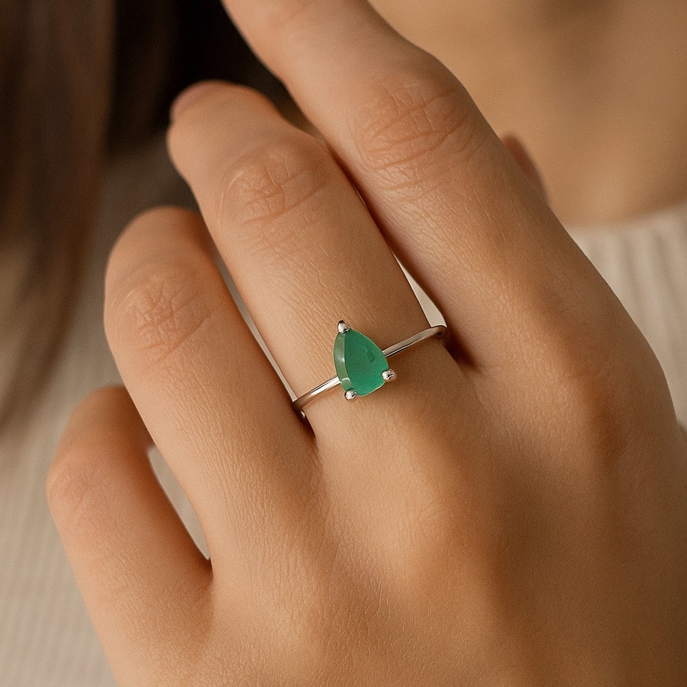 925 sterling silver natural emerald ring size US 7  “Royal delicacies!!” Formal